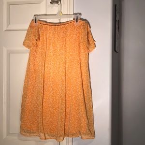 Adorable yellow sun dress.